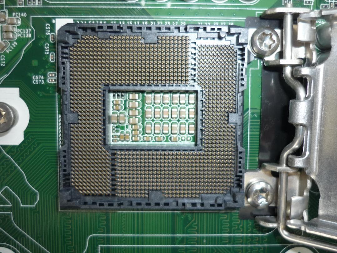 DELLOptiPlex3060 第8世代i3-8100 メモリなし/HDDなし