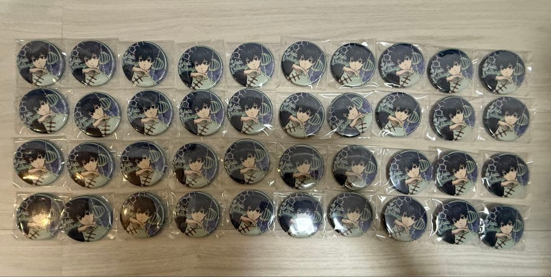 ブルーロック　ネオンチャイナ　潔世一　缶バッジ