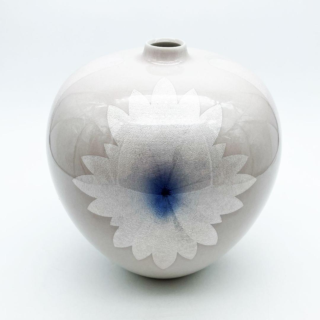 九谷焼 石川県指定無形文化財 中田一於 淡桜釉裏銀彩 花文 壷 花瓶 作家