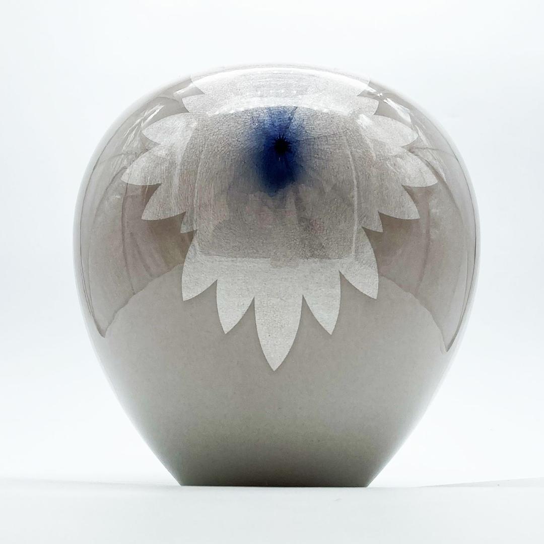 九谷焼 石川県指定無形文化財 中田一於 淡桜釉裏銀彩 花文 壷 花瓶 作家