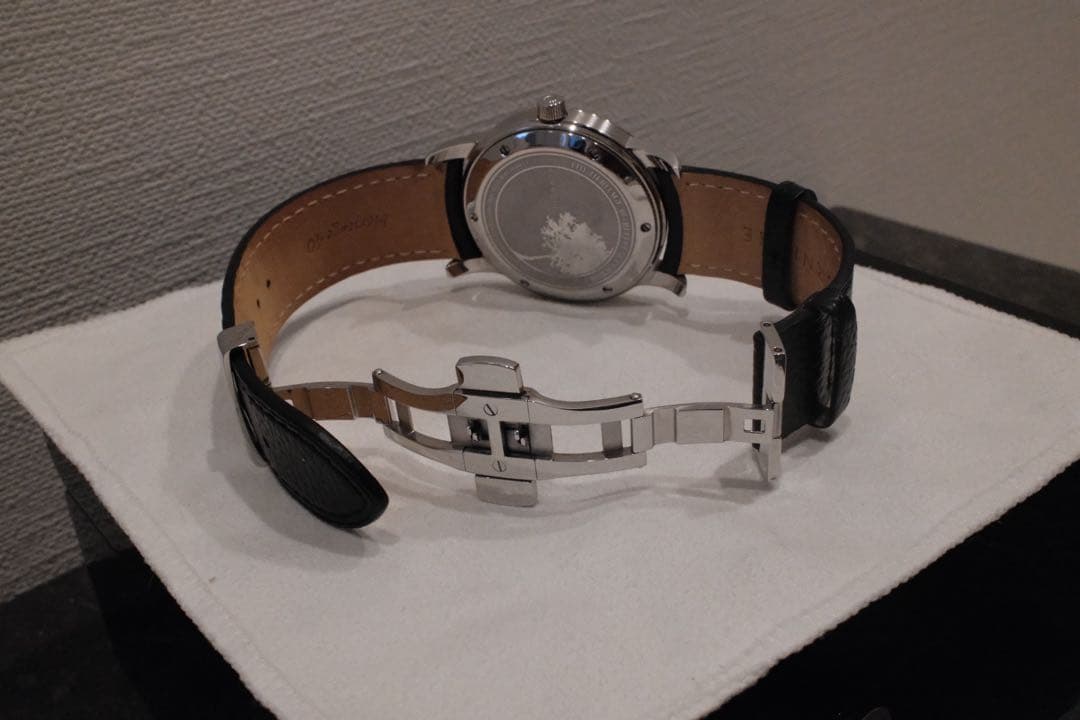 Corniche Heritage 40 黒文字盤