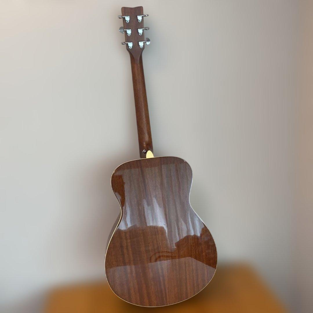 Yamaha FS820アコースティックギター　　 付属品　入門書などあり