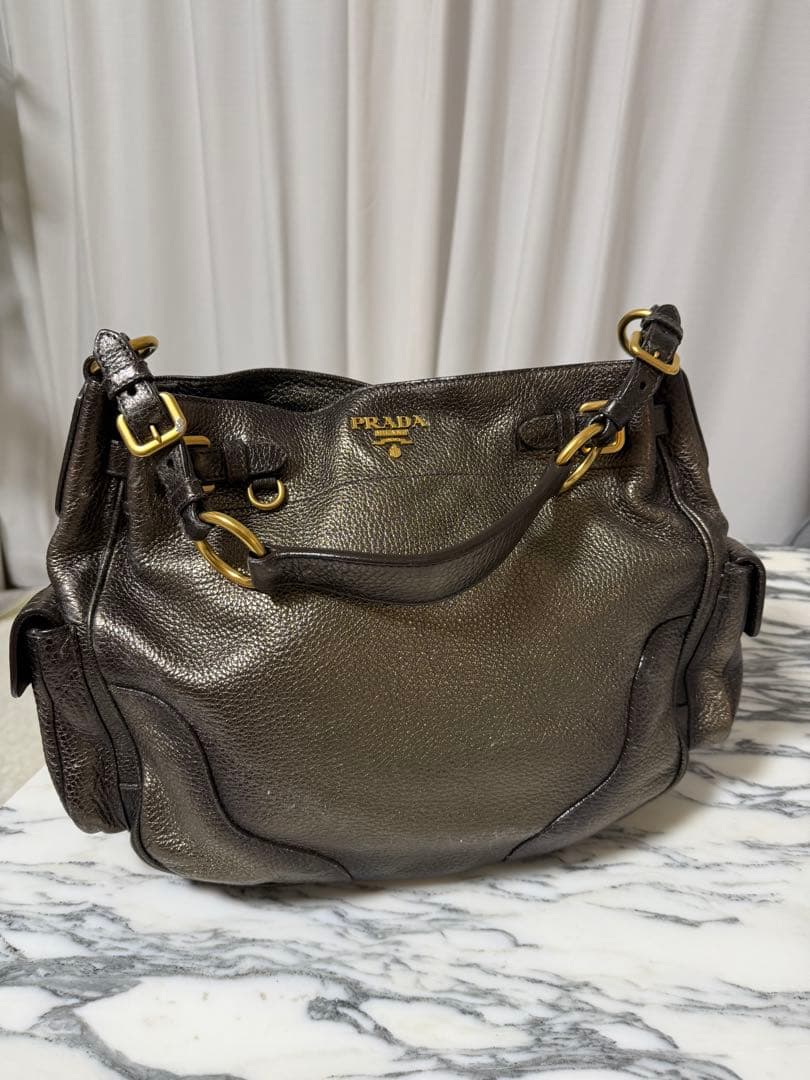 PRADA ダークゴールドブラウン レザー ショルダーバッグ