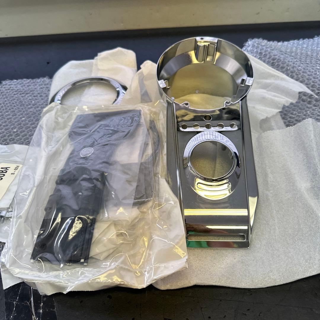 新品　ハーレー純正　ソフテイル　コンソールキット／レザー・タンクパネル付