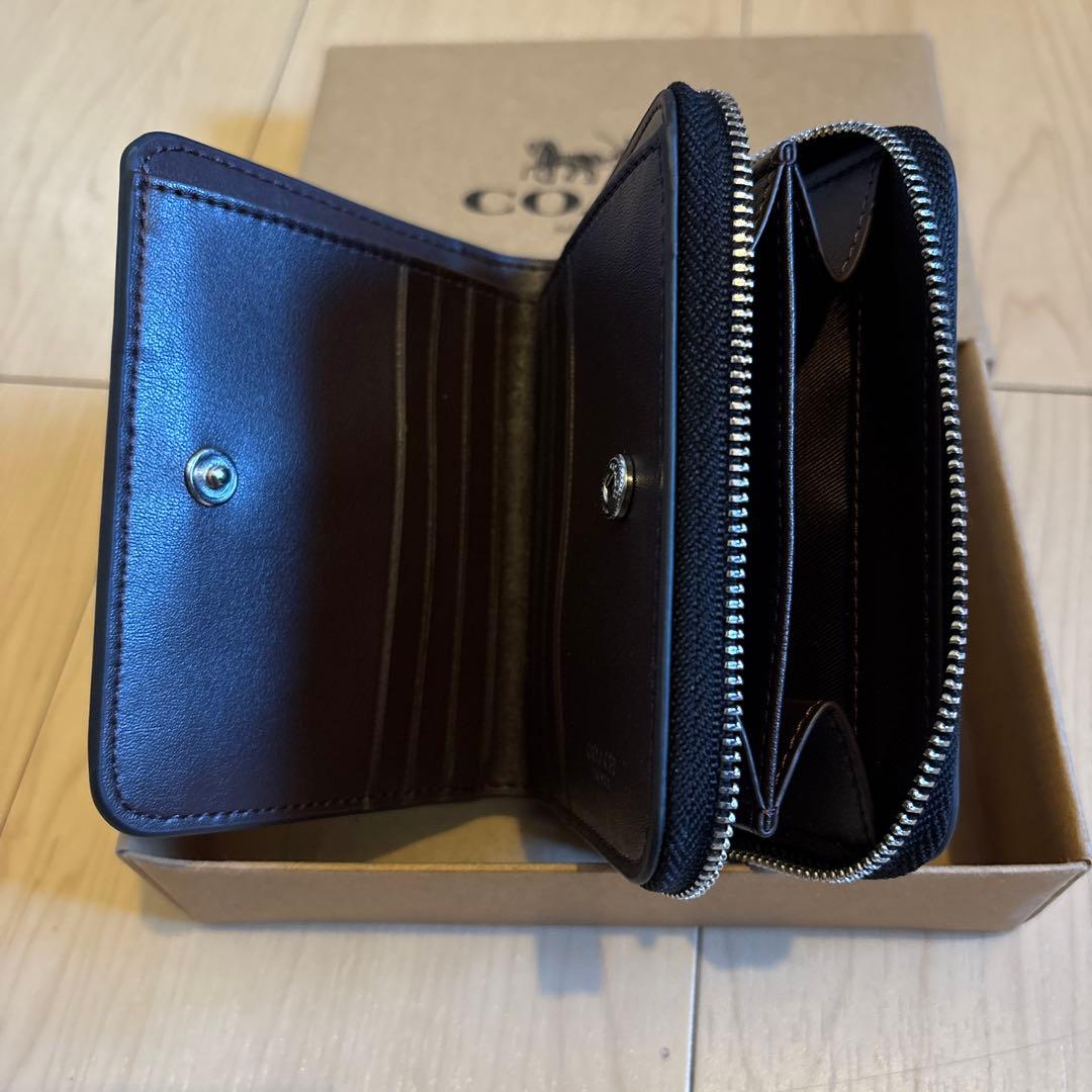 COACH ストロベリープリント 二つ折り財布