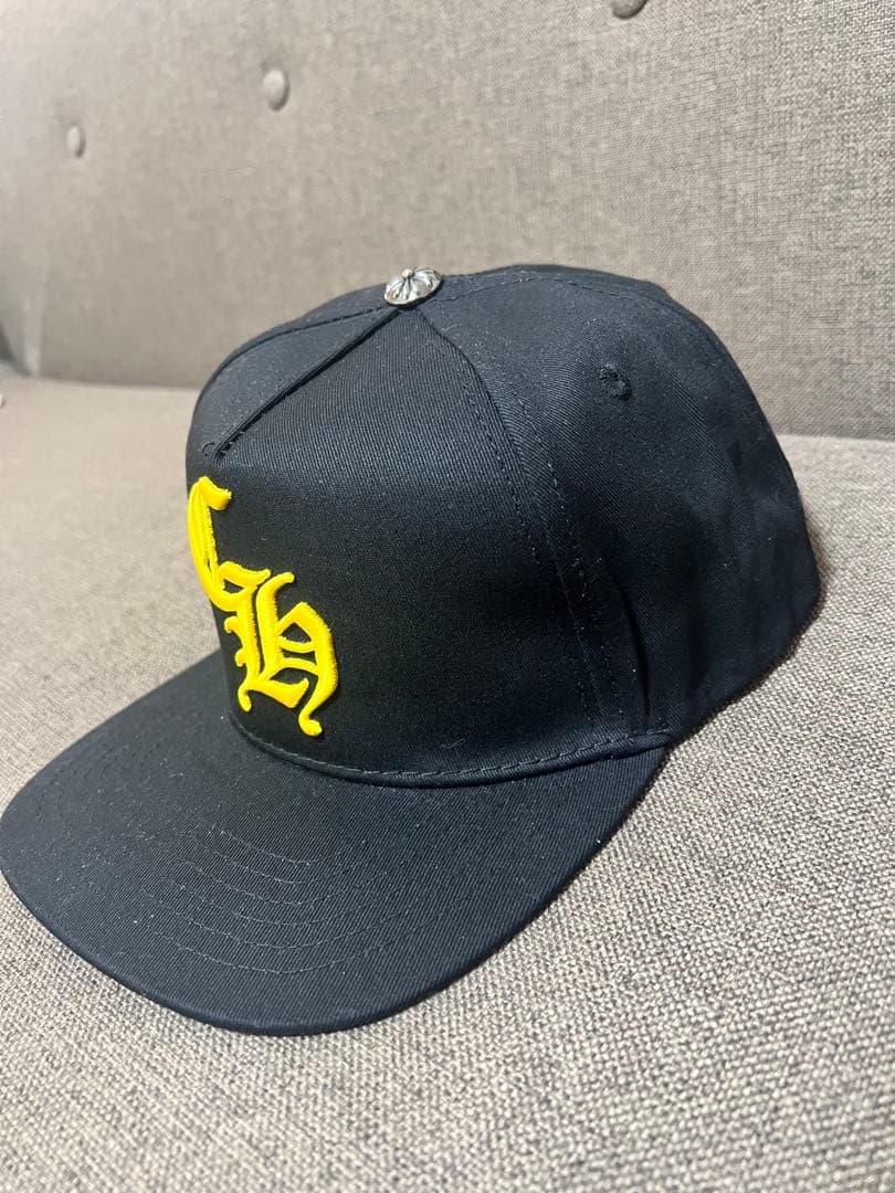 ブラックスナップバックキャップ CH刺繍