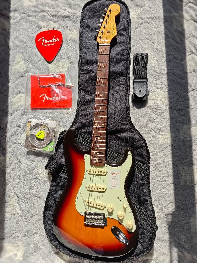 ギター Fender MIJ HYBRID 60s Stratocaster 3TS