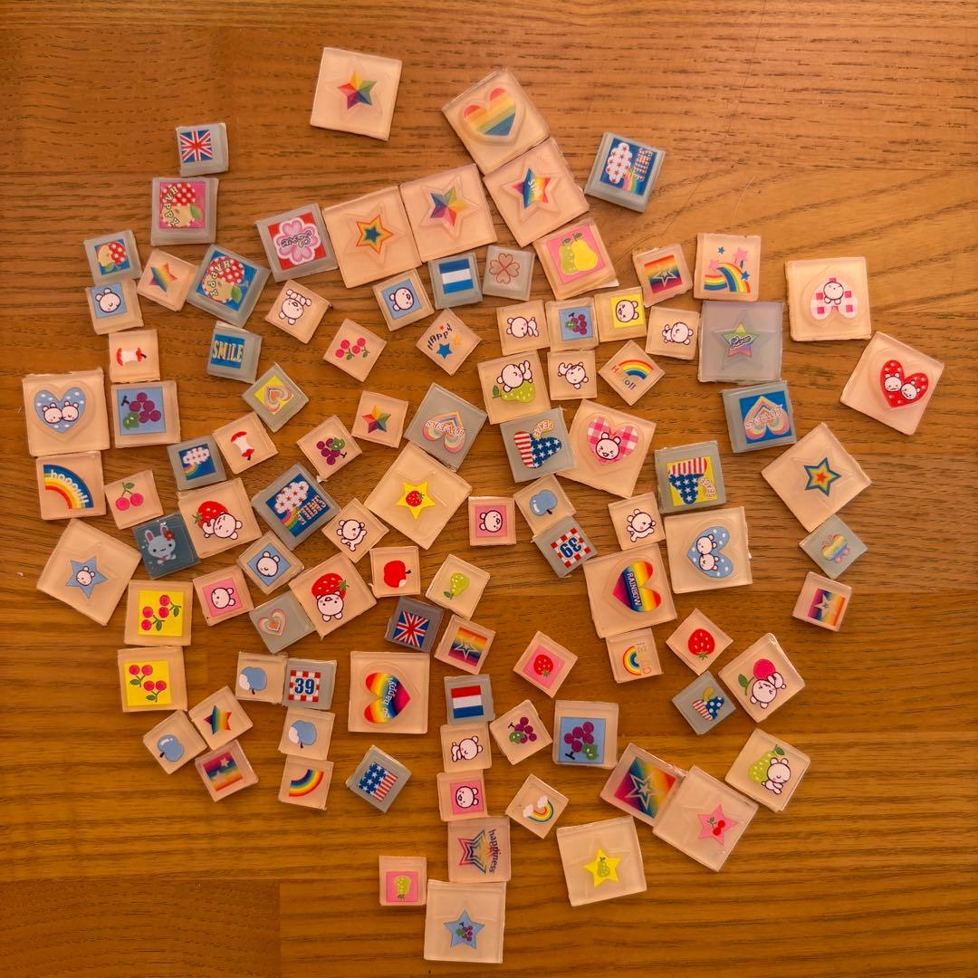 【貴重】太陽にあてると色が変わるタイルシール 平成 当時