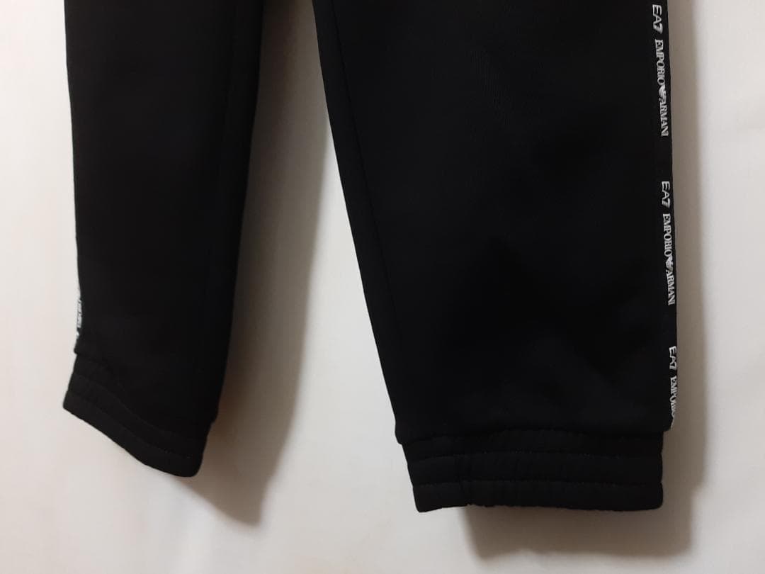【新品】EA7/アルマーニジュニア　裏起毛・スウェットパンツ　8A・8歳