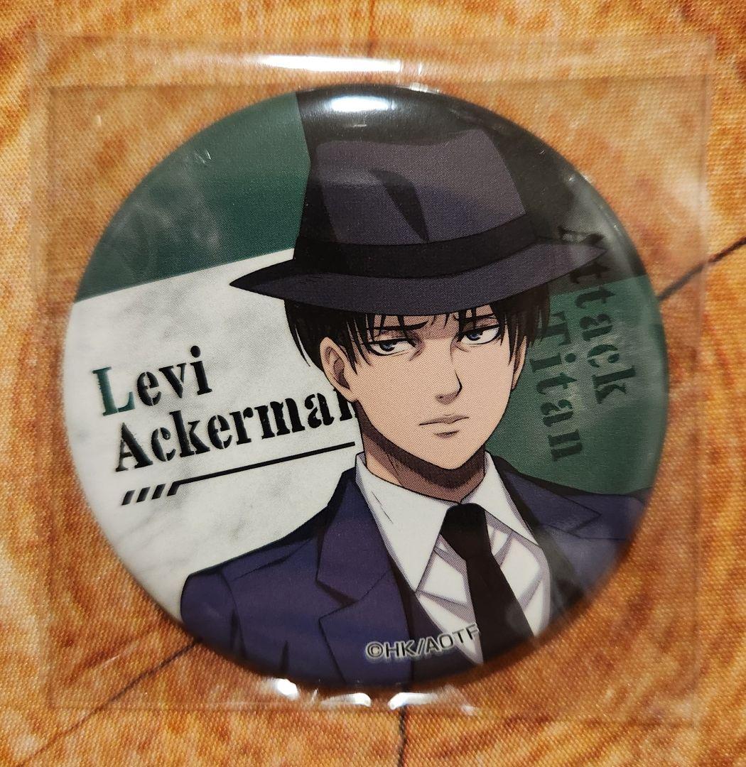 進撃の巨人　描き下ろし缶バッチコレクション（スーツver.）リヴァイ　ドンキ