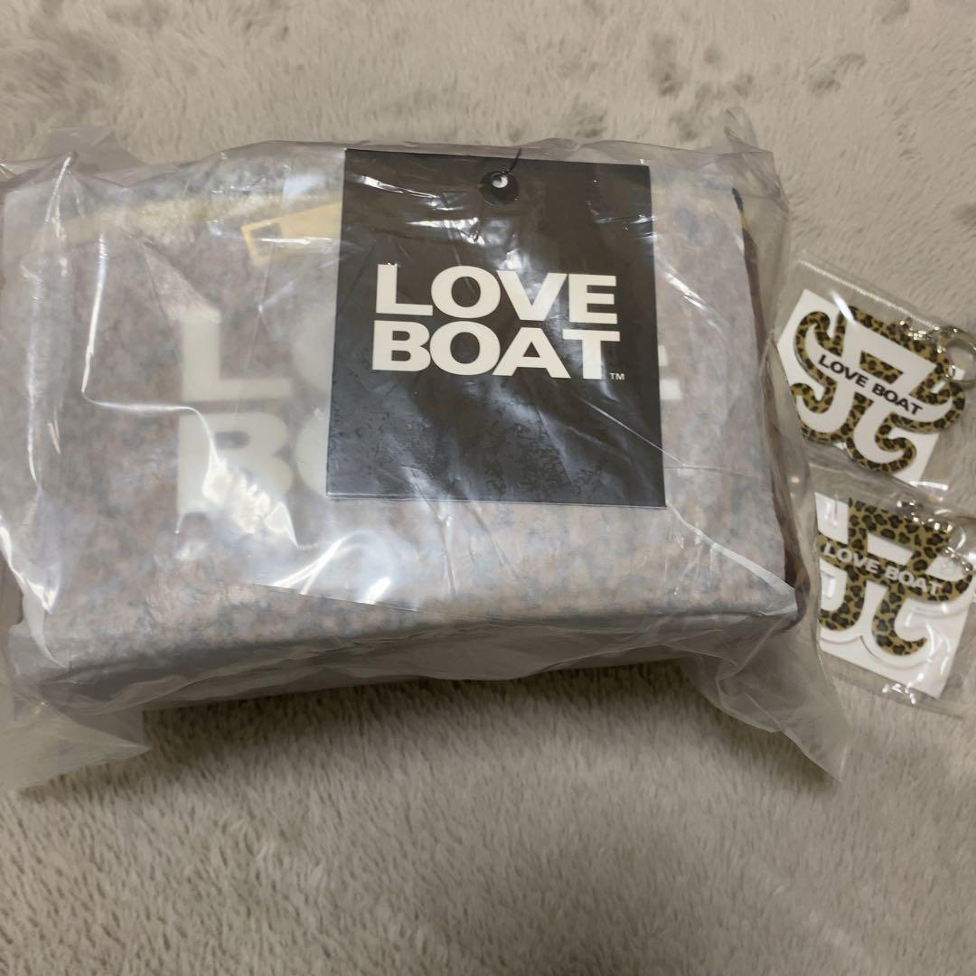 浜崎あゆみ LOVE BOAT ヒョウ柄バニティーポーチ　キーホルダー2点