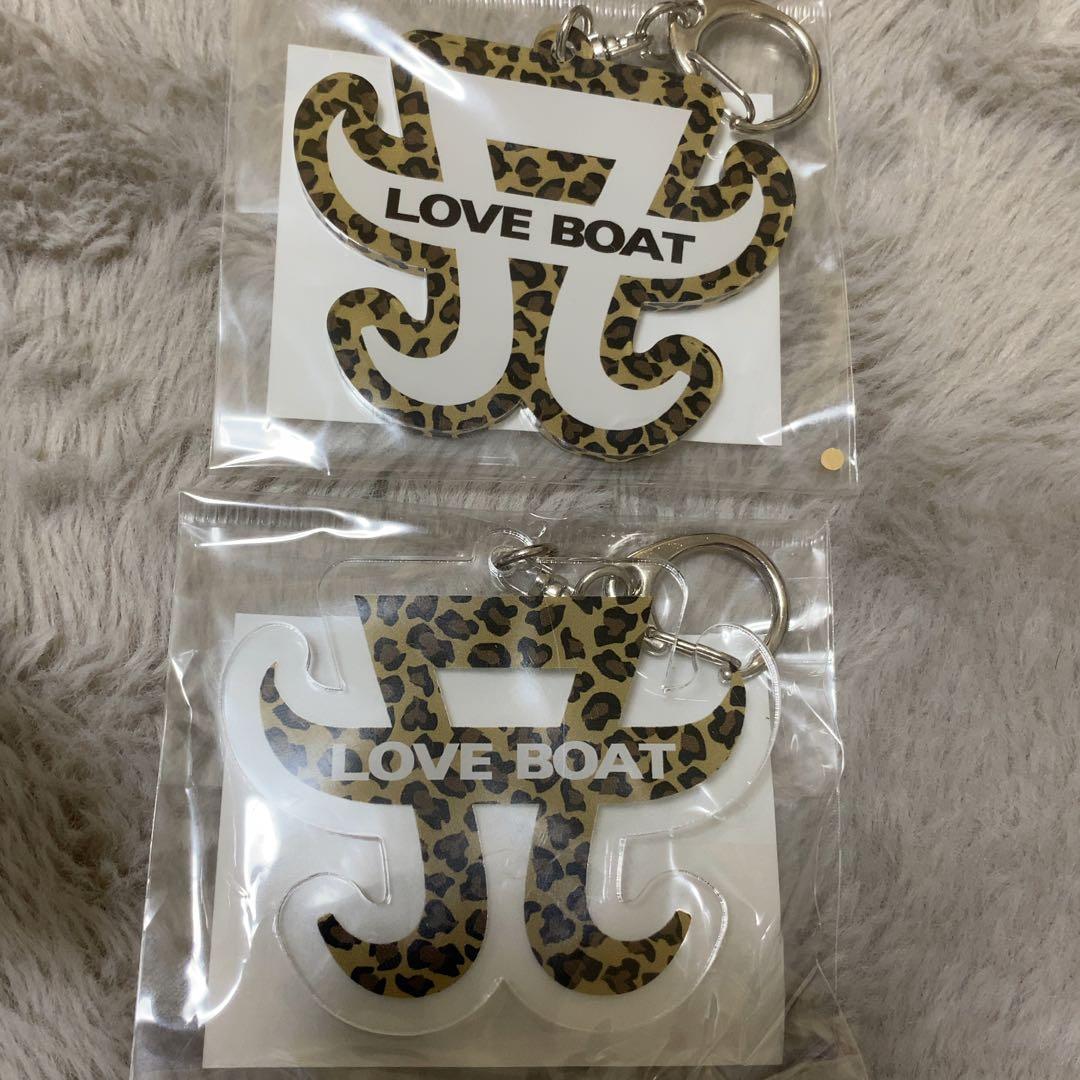 浜崎あゆみ LOVE BOAT ヒョウ柄バニティーポーチ　キーホルダー2点