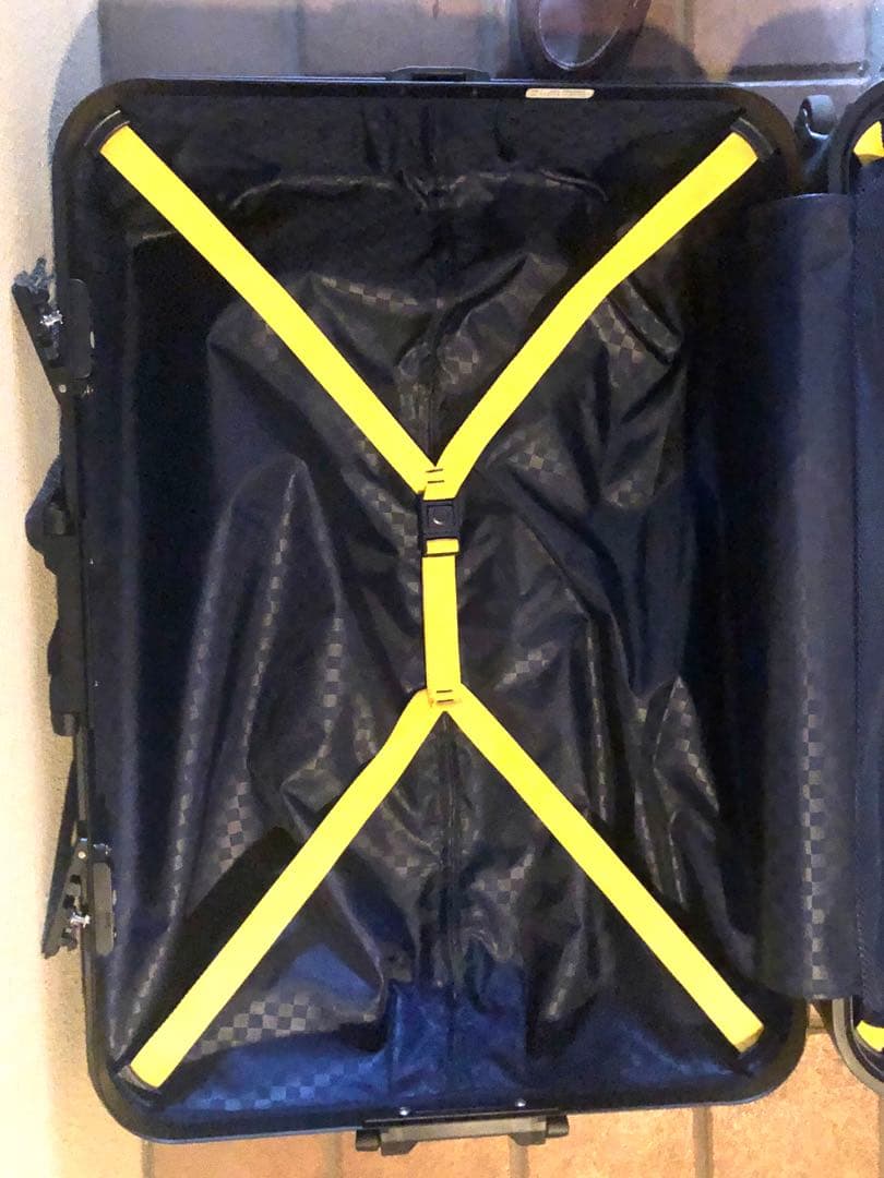 LLサイズ 10泊〜 ハードキャリーケース (ハンガー&ケースベルト付き)