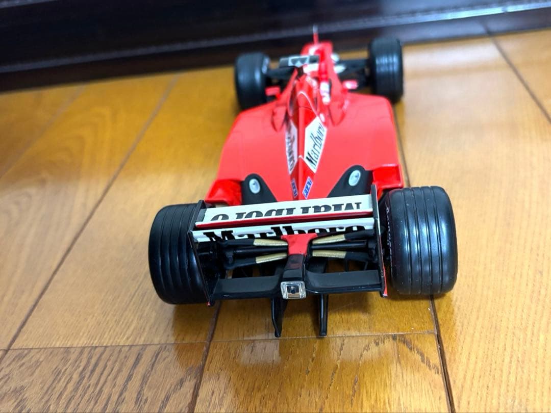 Ferrari F1 2001 WORLD CHAMPIONS 1/18ミニカー