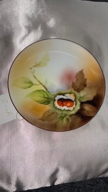 オールドNORITAKE陶磁器の葉と果実の皿