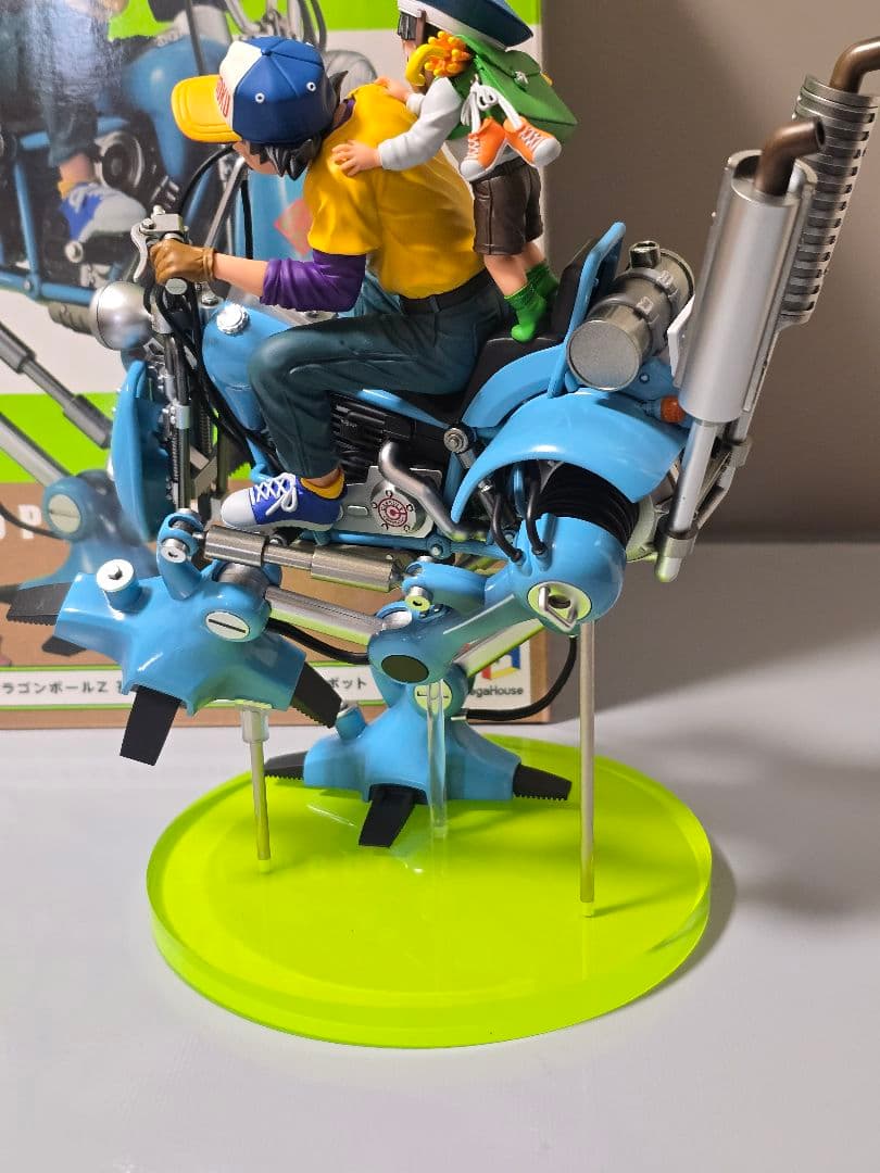 ドラゴンボール　デスクトップリアルマッコイEX 二足歩行ロボット　フィギュア
