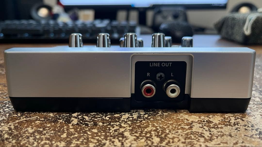 [美品] Roland UA-4FX2 [接続ケーブル付]