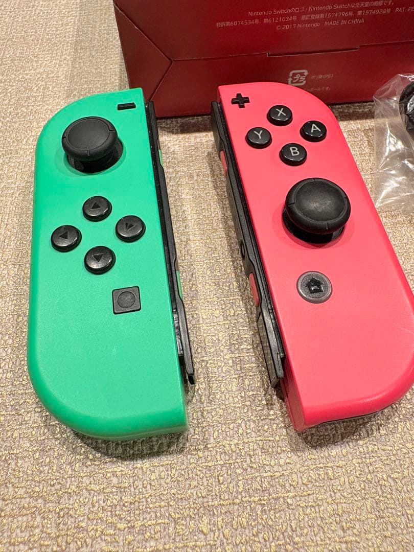 Nintendo Switch 本体 グレー ＋Joy-Conグリーン、ピンク付