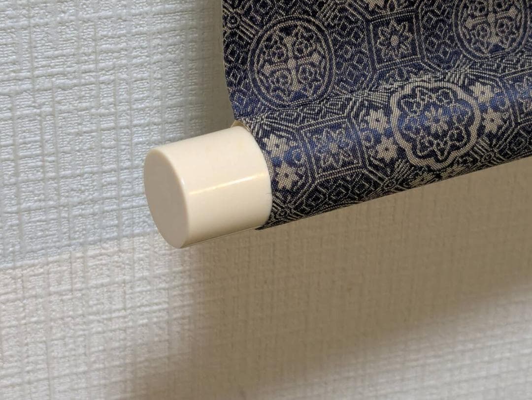 【真作】【複製】掛軸　良寛　工芸品　一行書　味わい深い筆致　箱入　S181