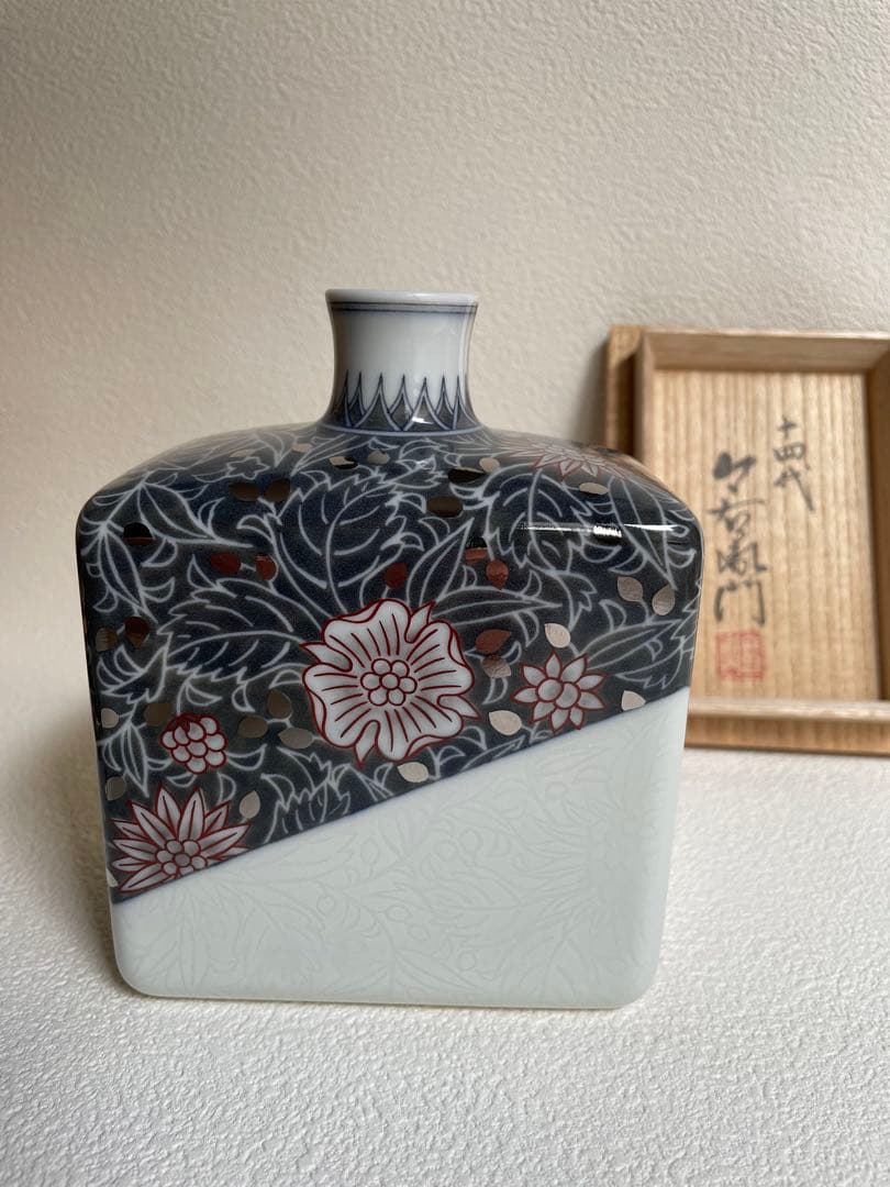 ⬇️【希少】人間国宝　十四代　今泉今右衛門　⭐︎ 本人作　花瓶