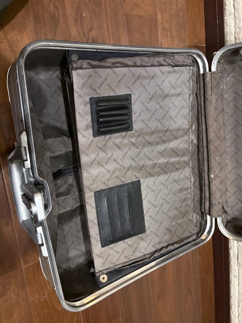 RIMOWA リモワ トパーズ ビジネストロリー ルフトハンザ2輪 機内持込可