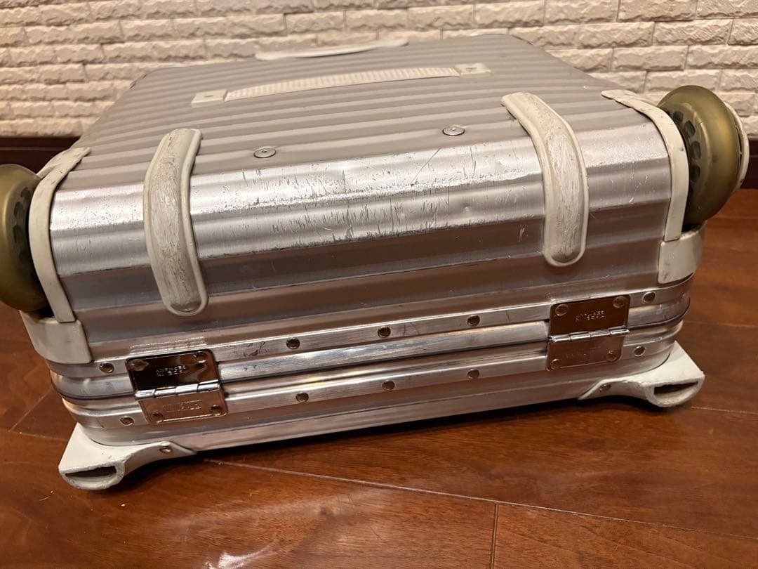 RIMOWA リモワ トパーズ ビジネストロリー ルフトハンザ2輪 機内持込可