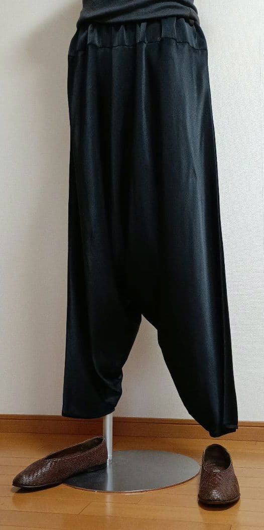 TOKIO KUMAGAI(HOMME DE NUIT)　サテン/サルエルパンツ