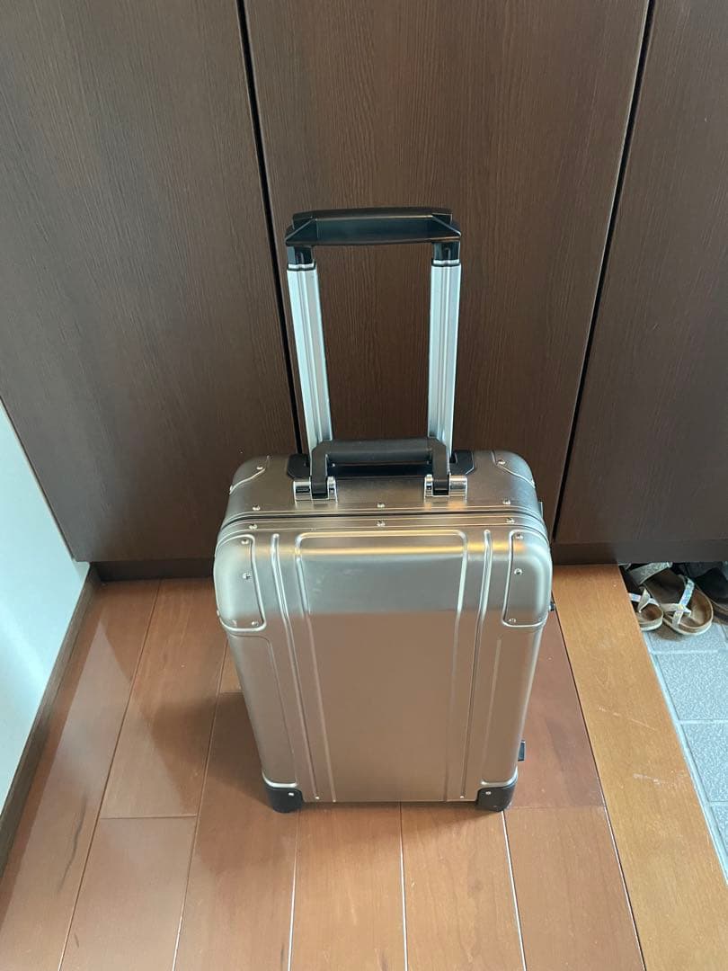 ゼロハリバートン スーツケース 2輪 GEO Aluminum ブロンズ色　美品