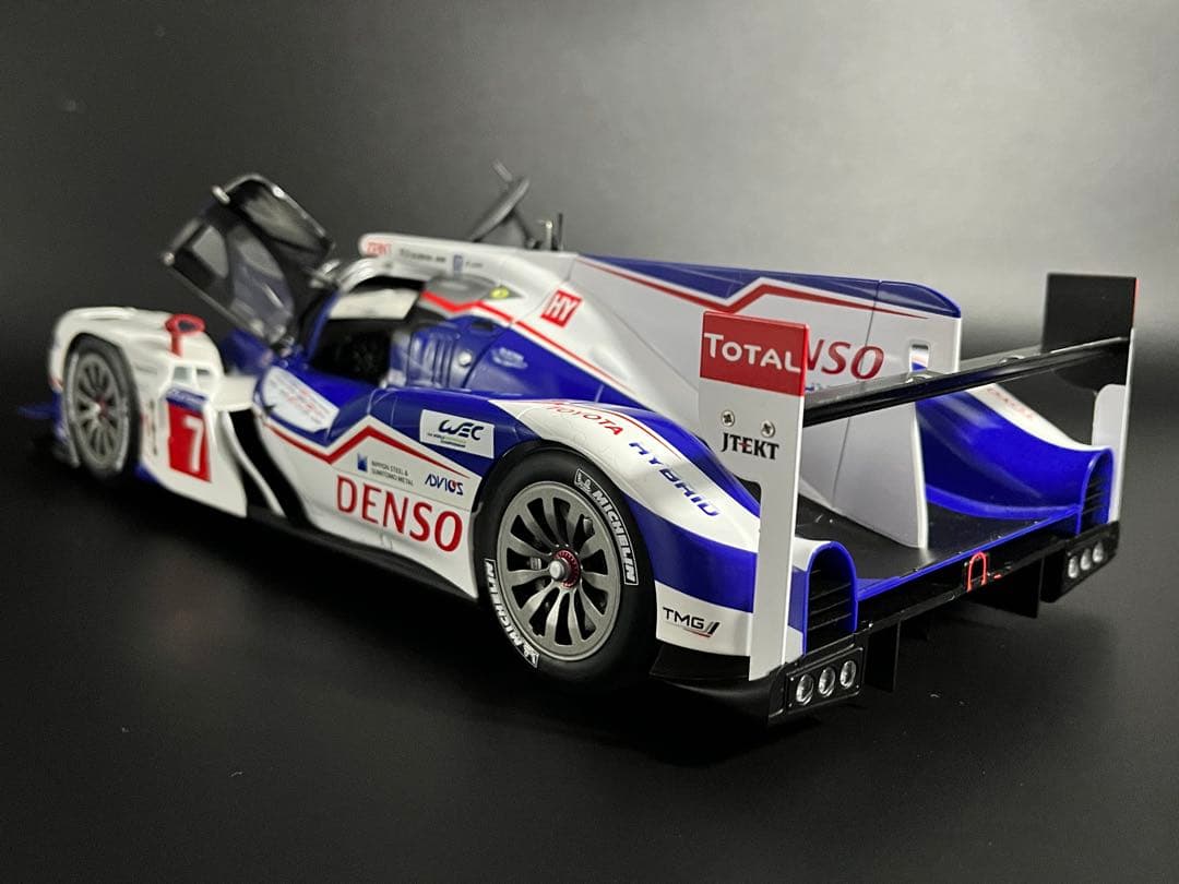 オートアート1/18トヨタTS040 HYBRID ル・マン24時間耐久2014