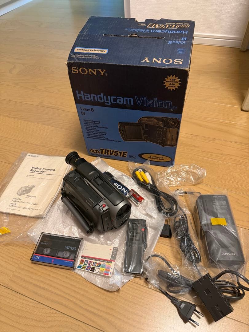 未使用SONY Handycam Vision CCD-TRV51E PAL式