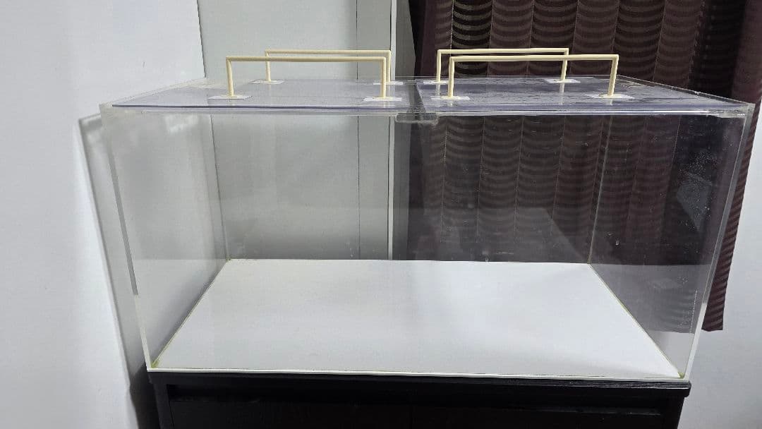 あかさん専用アクリル水槽