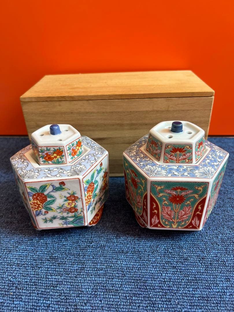 858有田焼　幸楽窯　角福　香炉　2客