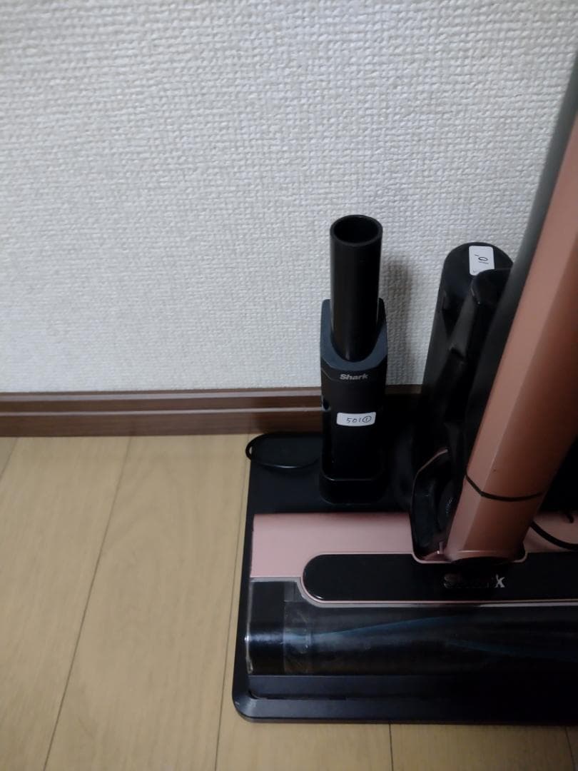 シャーク★コードレスクリーナー★CS501JRG★バッテリー新品と大差なし★1