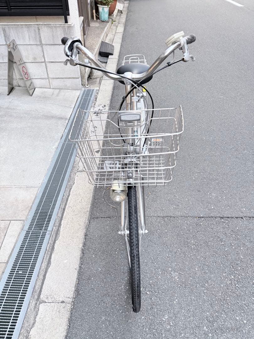 大阪府　パナソニック　 電動アシスト自転車 シルバー 26インチ