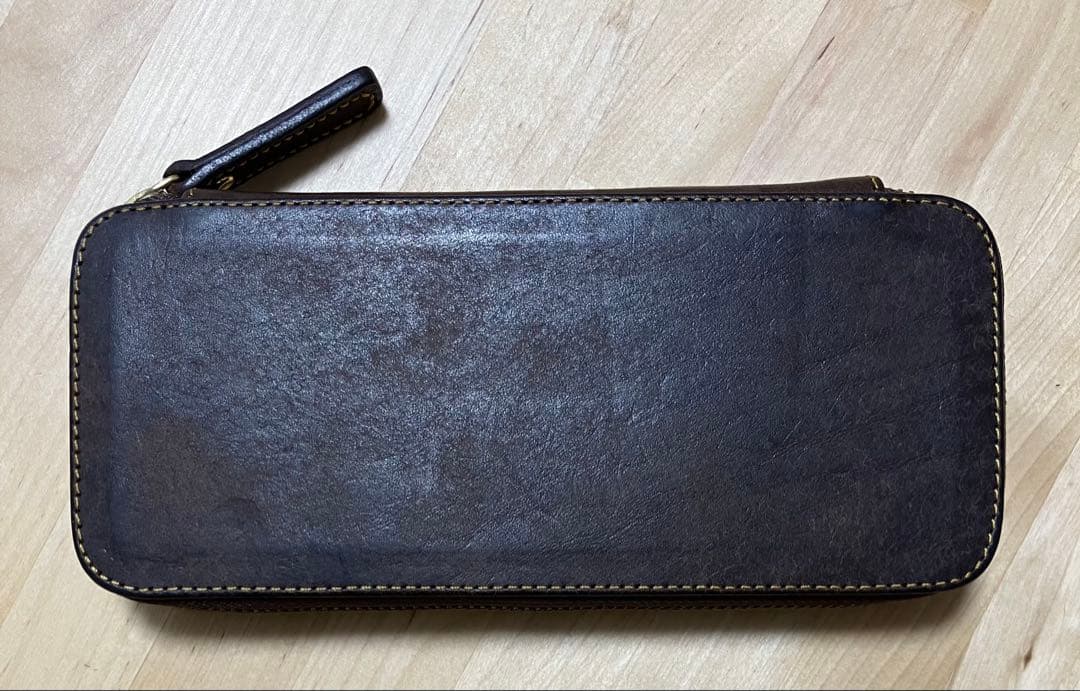 ババギア ペンケースラウンドジップ型 プエブロ タバコ/ブッテローブラウン