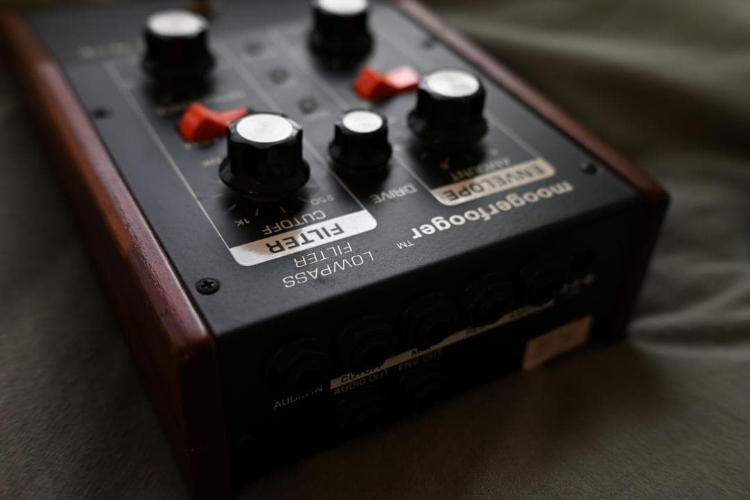 MF-101 moogerfooger初期型　moog