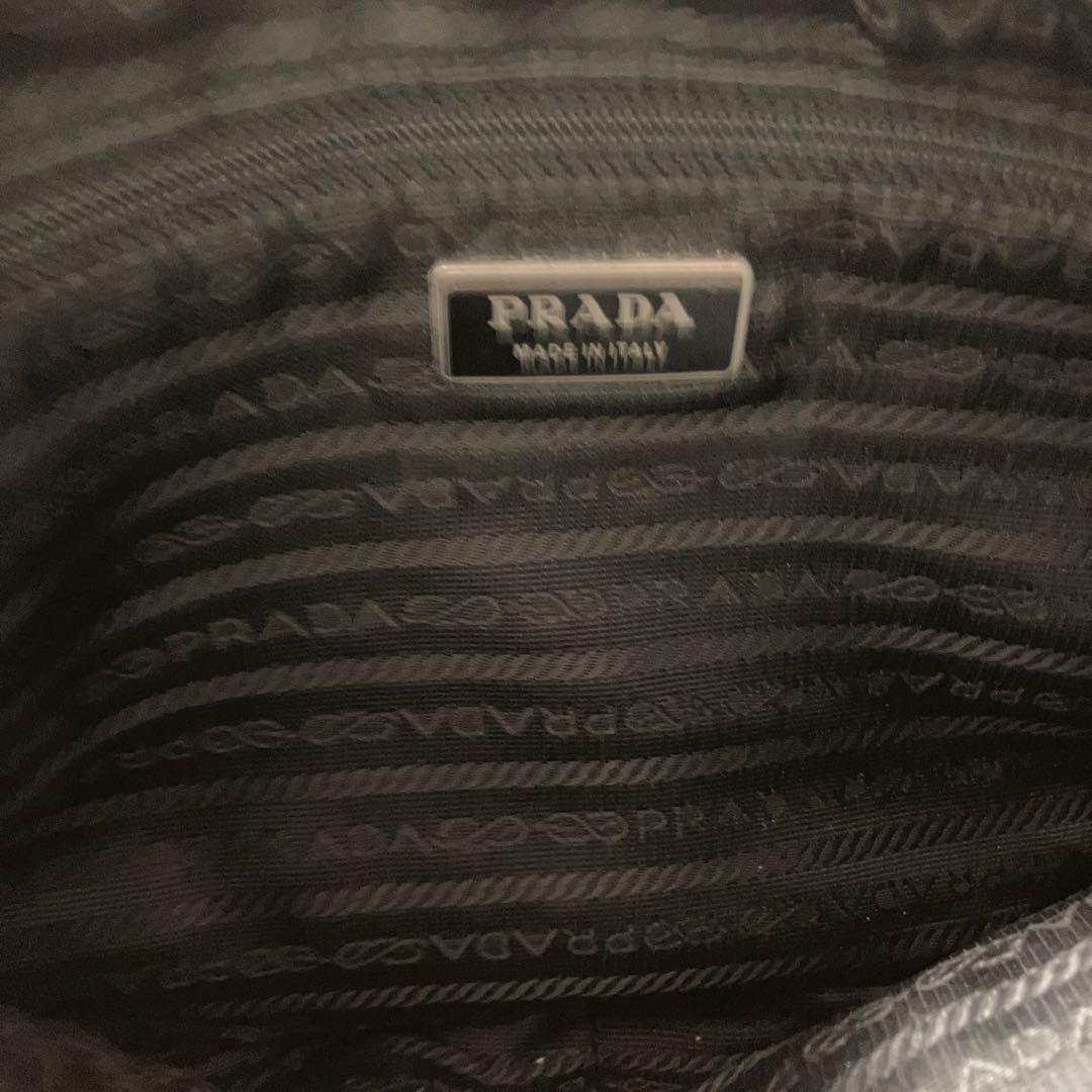 PRADA ナイロンバッグ