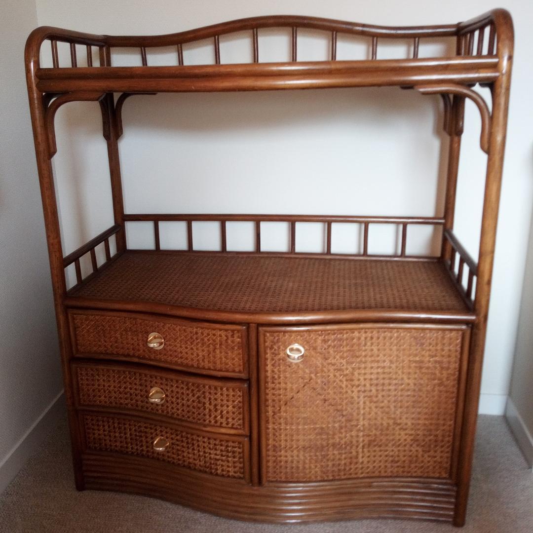 KOSUGA　コスガ　ラタンキャビネット