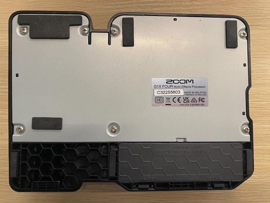 ZOOM マルチエフェクター G1X FOUR + ACアダプタ AD-16