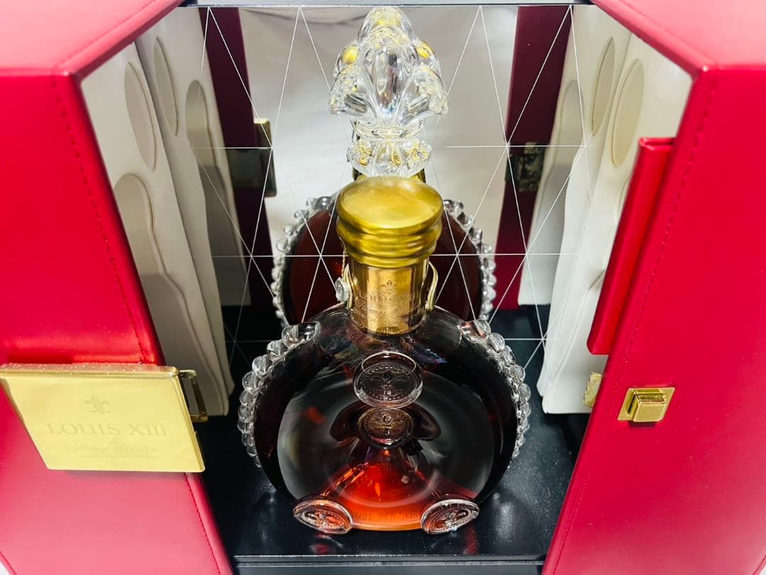 レミーマルタン ルイ13世 バカラ　替栓・冊子・観音開き化粧箱・外箱付！未開封