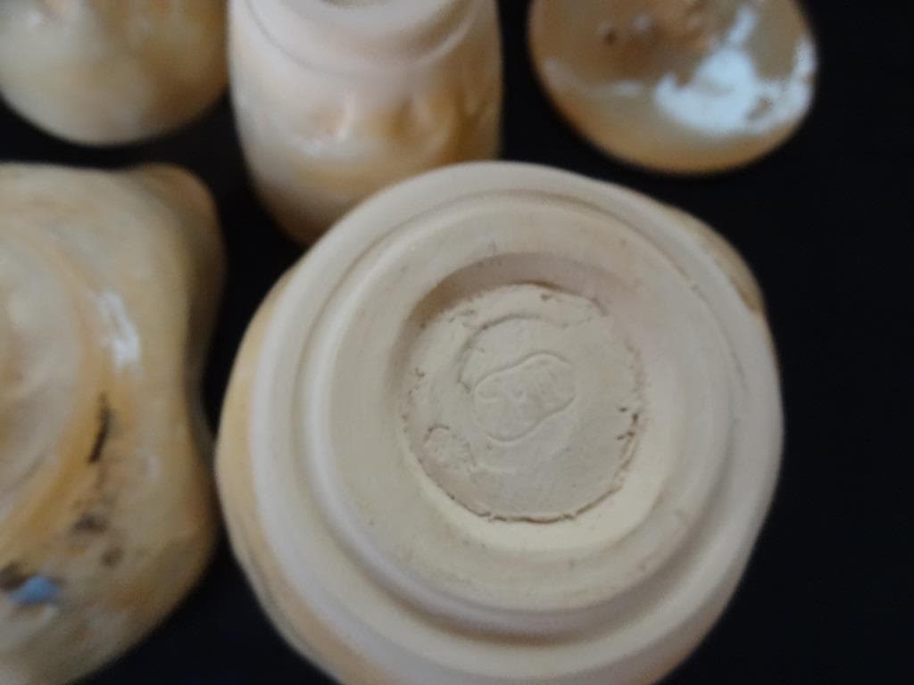 二六焼　白釉茶器三つ揃　煎茶器　霊芝摘　宝瓶　急須　茶碗　楽山焼　水月焼