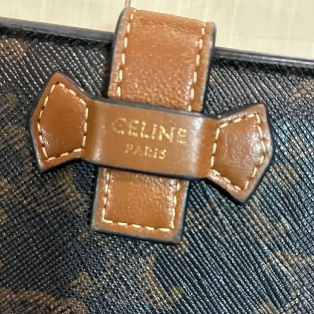 CELINE セリーヌ　トリオンフ　二つ折り財布 ダークブラウン