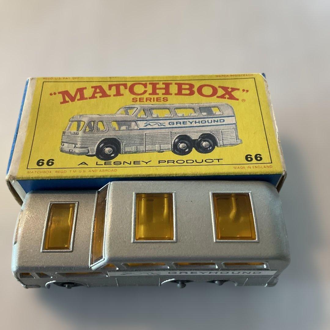 ミニカー　マッチボックス　66 グレイハウンドコーチ