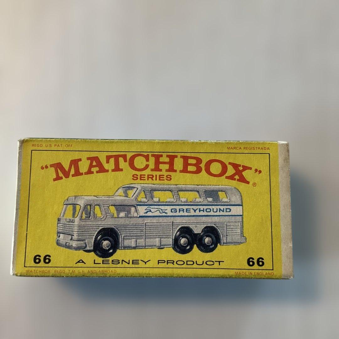 ミニカー　マッチボックス　66 グレイハウンドコーチ