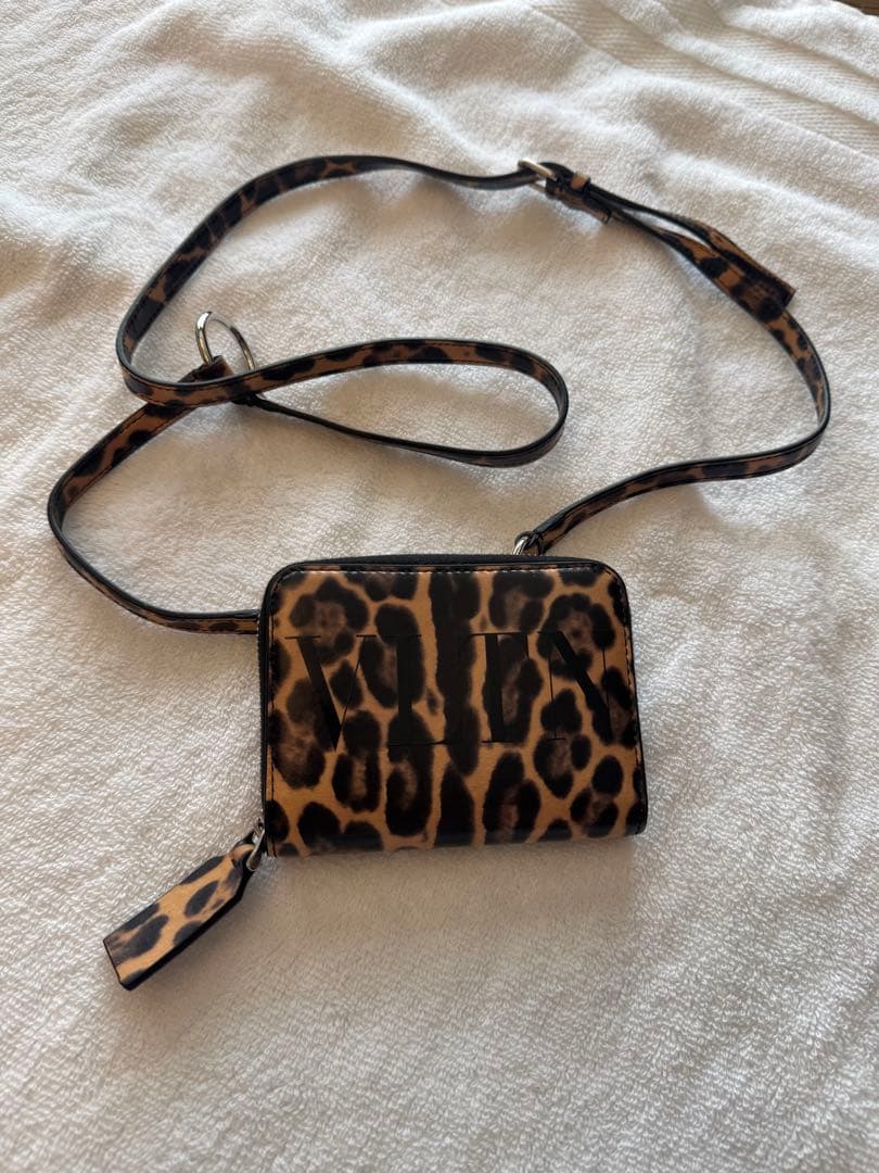 バレンチノ　ケース