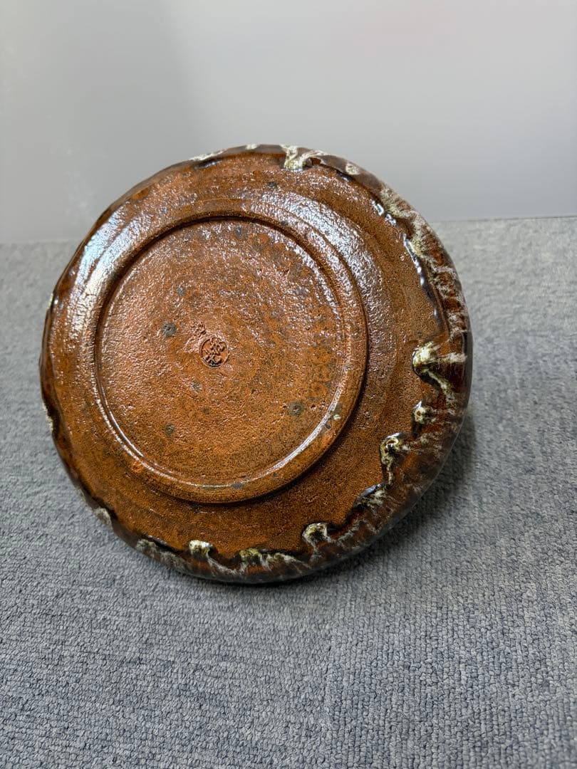 取っ手付き陶器皿 茶色と白のグラデーション