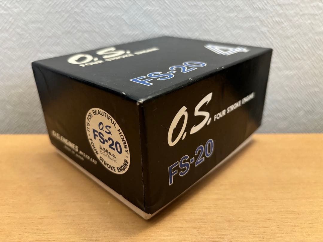 O.S 飛行機用4ストロークエンジン　FS-20 【未使用】希少品
