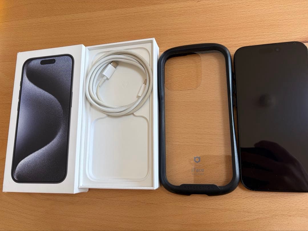 iPhone15Pro 256GB ブラック　iFace付き