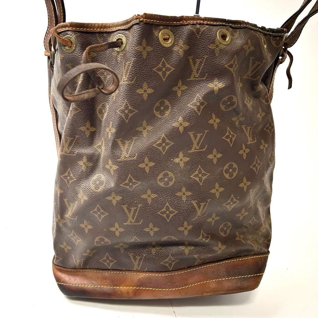 ルイヴィトン　モノグラム　バケット　ショルダーバッグ