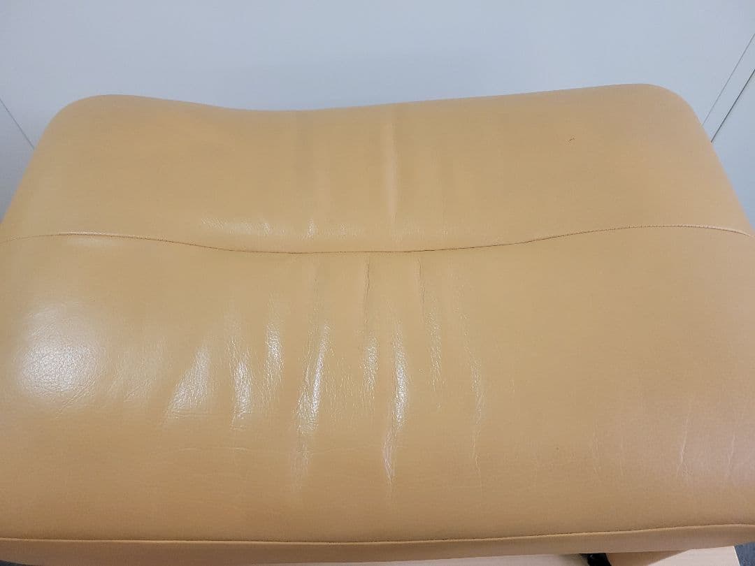 Karimoku 本革 ベージュ オットマン キャスター付き スツール